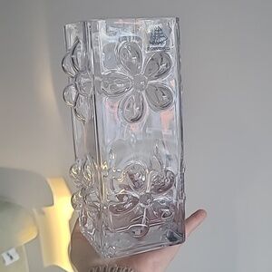 Vintage embossed daisy clear bud vase